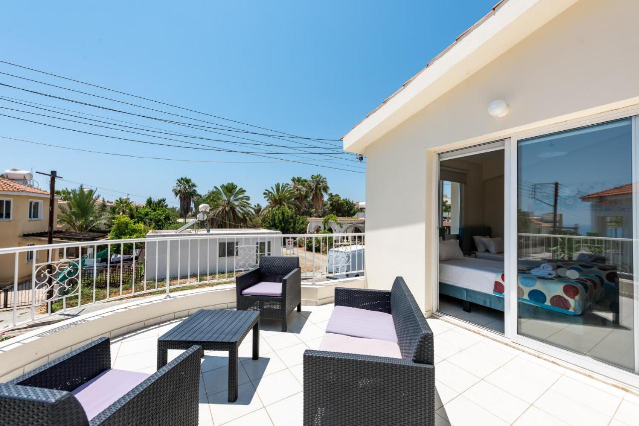 Villa Oasis By Ezoria Villas Coral Bay Buitenkant foto