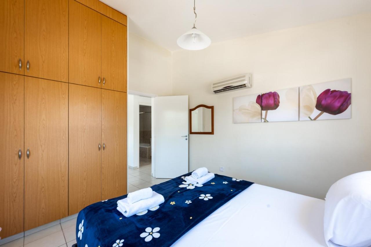 Villa Oasis By Ezoria Villas Coral Bay Buitenkant foto