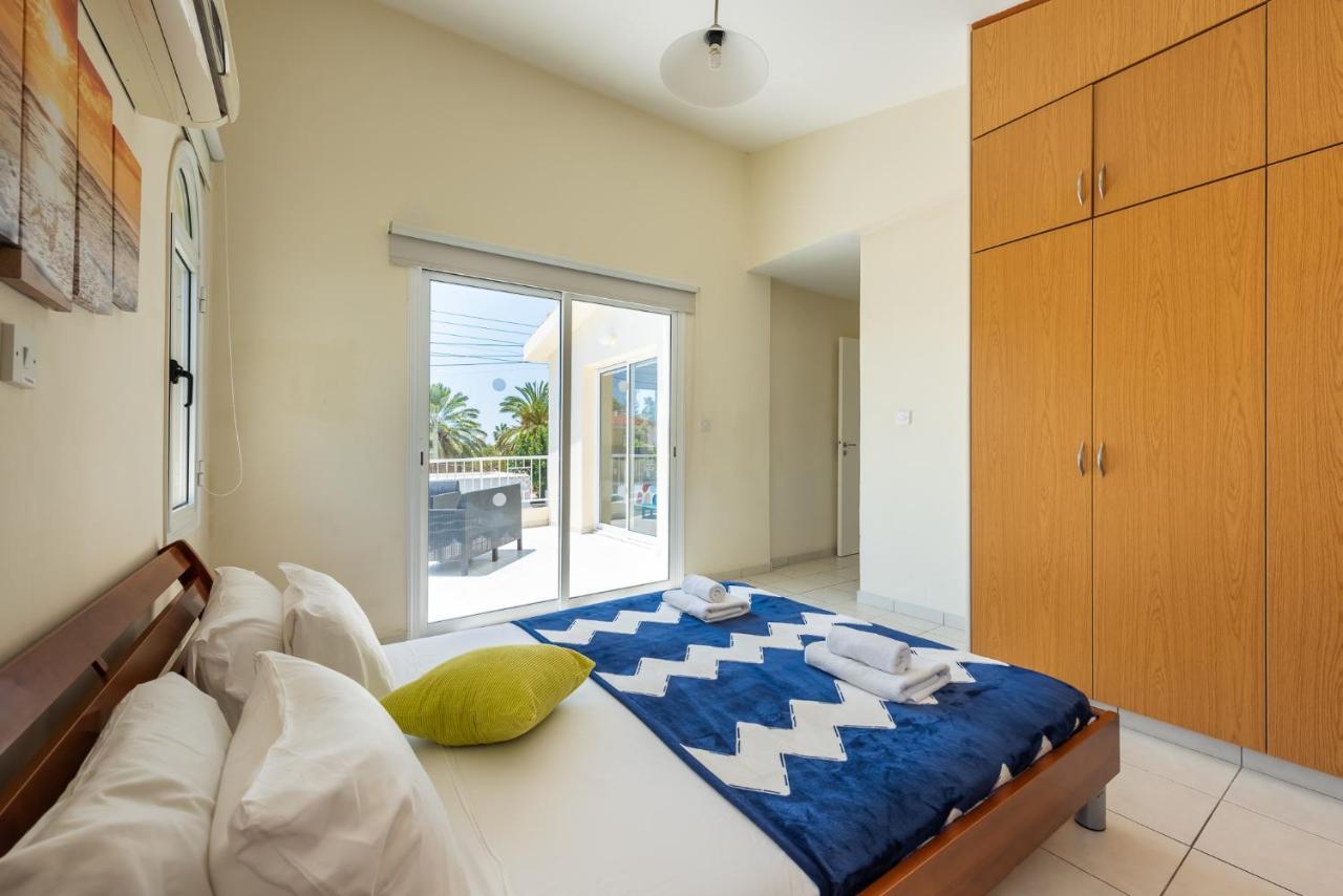 Villa Oasis By Ezoria Villas Coral Bay Buitenkant foto